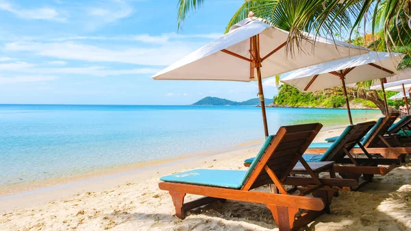 Koh Samet Island Rayong Thaiföld Strand Székek Napernyővel Fehér Trópusi — Stock Fotó
