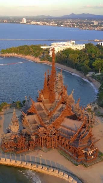 Svatyně Pravdy Dřevěný Chrám Pattaya Thajsku Dřevěná Socha Svatyně Pravdy — Stock video
