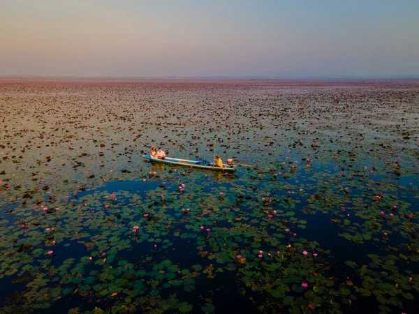 Восход Солнца Море Красного Лотоса Озеро Нонг Харн Удон Тани — стоковое фото