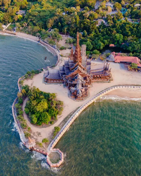 Santuário Verdade Templo Madeira Pattaya Tailândia Uma Construção Madeira Gigantesca — Fotografia de Stock