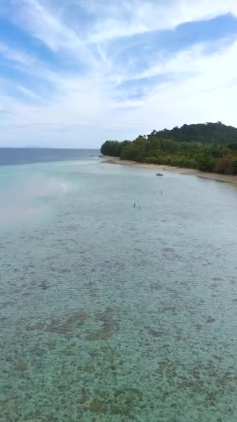 Drone Légi Kilátás Koh Kradantrang Thaiföld Egy Trópusi Sziget Pálmafákkal — Stock videók
