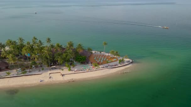 Вид Дрон Муку Тропічний Острів Пальмами Який Білий Пісок Океан — стокове відео