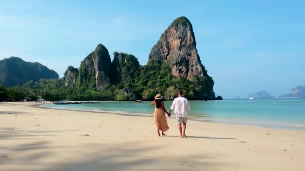 Paar Een Kajak Jungle Van Krabi Thailand Mannen Vrouwen Een — Stockvideo