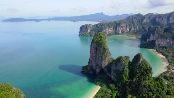 Railay Beach Krabi Tayland Turkuvaz Renkli Okyanusları Olan Tropikal Bir — Stok video