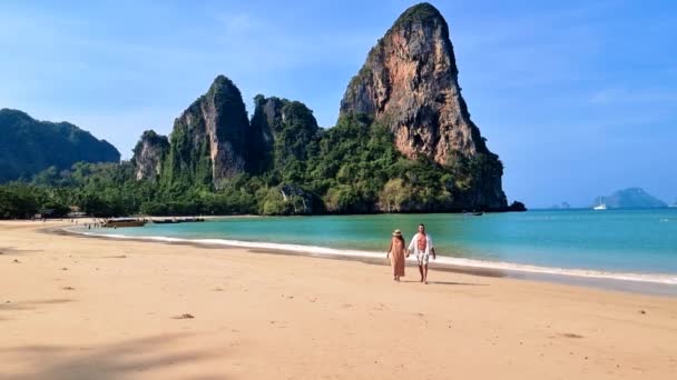 Railay Beach Krabi Tajlandia Tropikalna Plaża Turkusowym Kolorowego Oceanu Kilka — Wideo stockowe