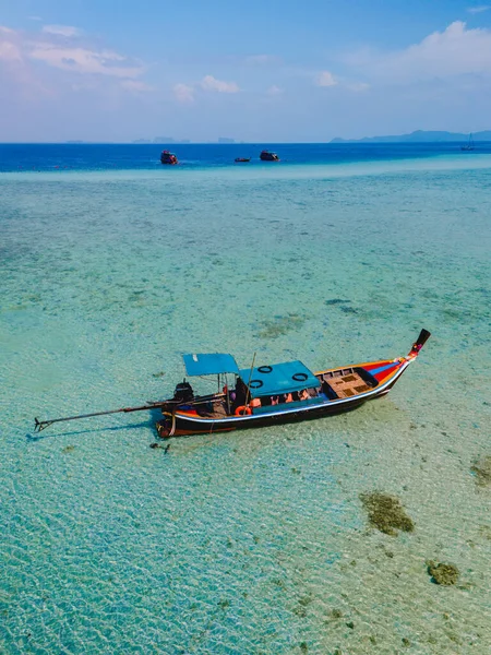 Longtail Boat Turqouse Colored Ocean Clear Water Koh Kradan Tropical — Stock Photo, Image