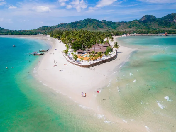 Drone Vista Aerea Koh Muk Isola Tropicale Con Palme Morbida — Foto Stock