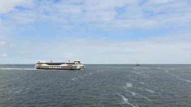 Texel Hollanda 10 Mayıs 2024, Den Helder ile Texel Adası arasındaki feribot. Yüksek kalite 4k görüntü