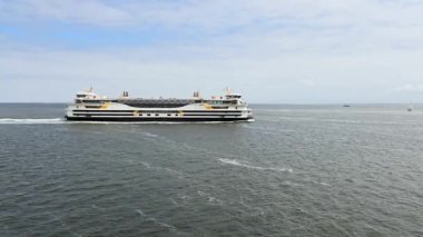 Texel Hollanda 10 Mayıs 2024, Den Helder ile Texel Adası arasındaki feribot. Yüksek kalite 4k görüntü