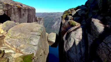 Kjeragbolten Fjord, Norveç, Lysefjord Norveç 'in büyük uçurumu