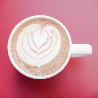 Masada sıcak kapuçino