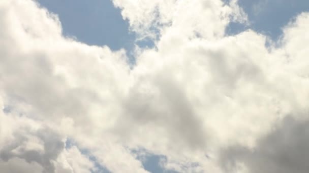 Podświetlone Stratocumulus Chmury Poruszające Się Kierunku Kamery Timelapse — Wideo stockowe