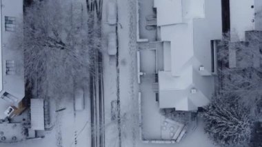 Kuzey Amerika 'da karla kaplı çatıların yukarıdan görünüşü