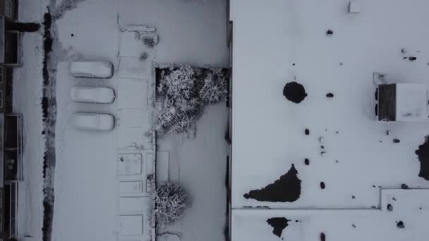 Zoom Cortile Canada Una Giornata Nevosa Con Neve Bianca Tetto — Video Stock