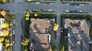 Drone 'un sonbaharda romantik Vancouver anlarını baştan aşağı araştırması