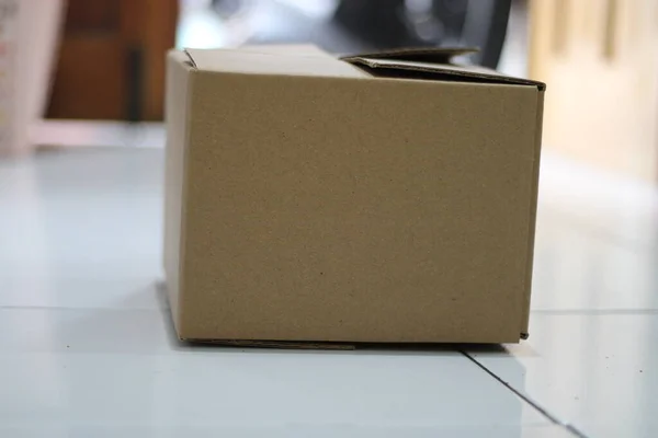 Photo Empty Brown Box — Stock Photo, Image