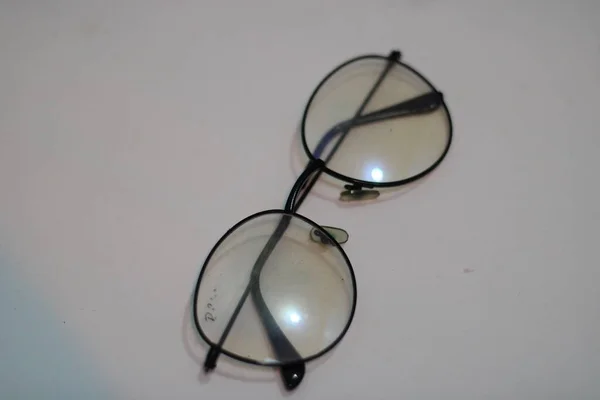 Foto Einer Modernen Brille Mit Weißem Hintergrund — Stockfoto