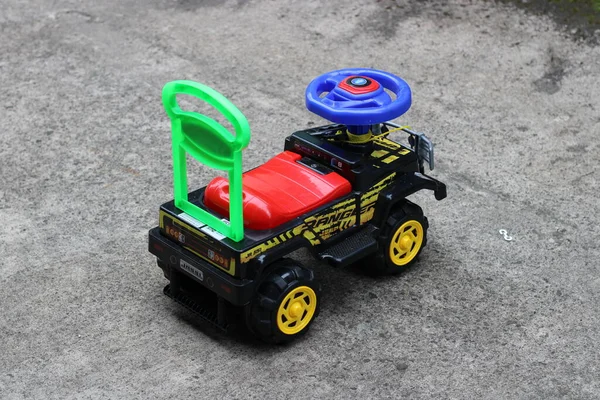 儿童玩具卡车彩色照片 — 图库照片
