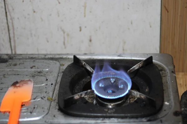 Photo Gas Stove Lighting Blue Flame — Stock Photo, Image
