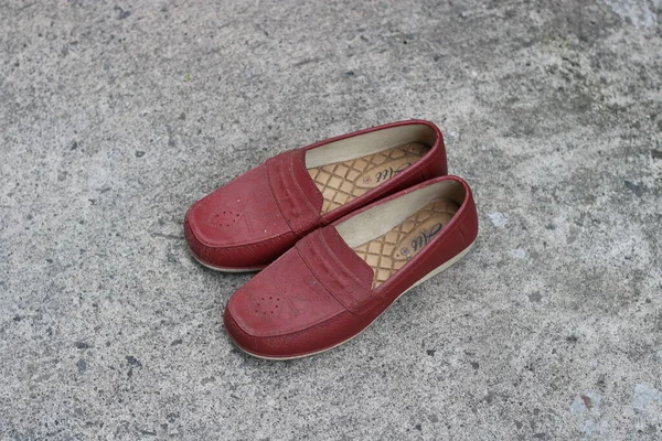 Foto Zapatos Mujer Rojo Oscuro —  Fotos de Stock