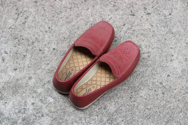 Foto Zapatos Mujer Rojo Oscuro —  Fotos de Stock