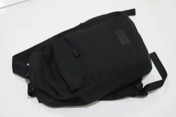 Foto Einer Schwarzen Tasche Auf Weißem Hintergrund — Stockfoto