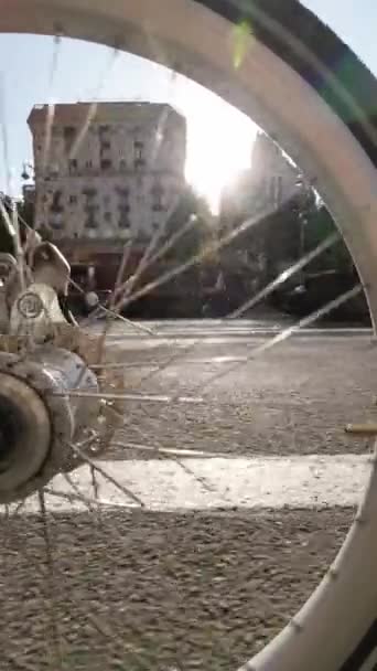 Kiev Oekraïne Augustus 2022 Een Blik Door Een Fietswiel Vernietigde — Stockvideo
