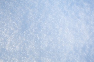 Bir kış gününde yeni yağmış beyaz kar. Arkaplan.