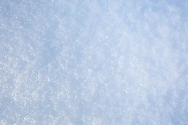 Bir kış gününde yeni yağmış beyaz kar. Arkaplan.