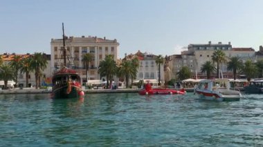 Hırvatistan 'ın güneşli yaz gününde Split seti
