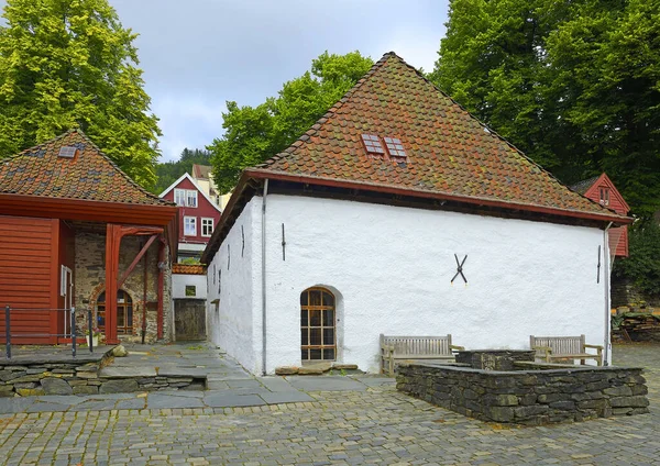 Fachadas Las Casas Bryggen Barrio Hanseático Del Siglo Xiv Patrimonio —  Fotos de Stock