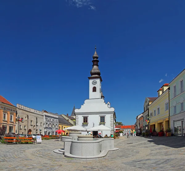 メイン広場と旧市庁舎 Gmnd ヴァルトヴィエルテル ローワー オーストリア — ストック写真