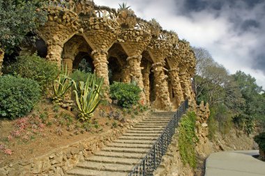 Barselona, İspanya - Guell Parkı, Barselona 'da Antonio Gaudi tarafından tasarlandı. UNESCO 'nun Dünya Mirası Alanında Antonio Gaudi' nin Çalışmaları