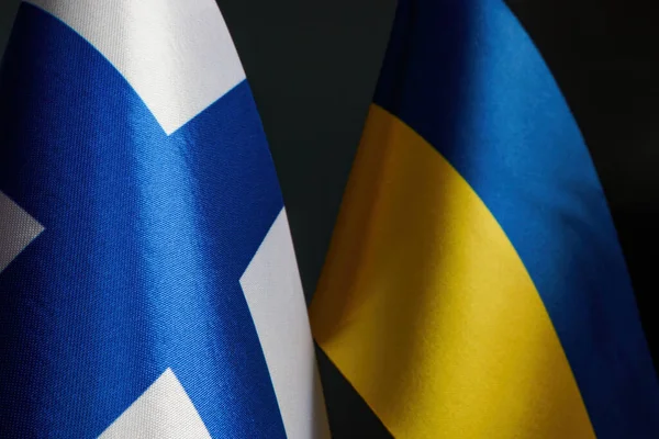 Sluiting Van Vlaggen Van Finland Oekraïne — Stockfoto