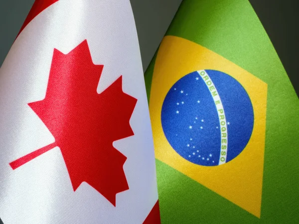 Banderas Cercanas Canadá Brasil — Foto de Stock