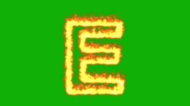 Yeşil ekran arka planında ateş efektli İngilizce alfabe E