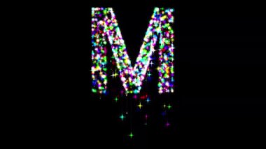 İngiliz alfabesi M, parlak renklerle parıldıyor ve kayan yıldızlar düz siyah arkaplan üzerinde