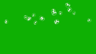Yeşil ekran arka planına sahip kabarcıklar içinde uçan kuşlar