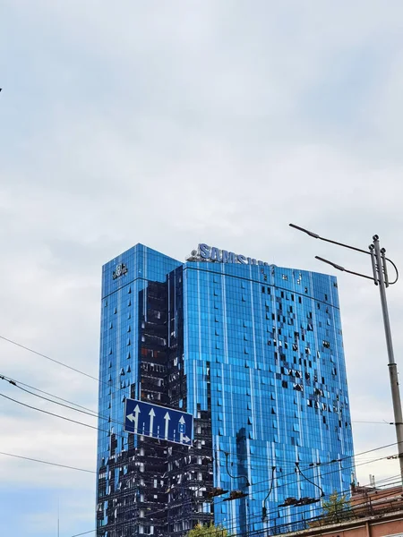 Kyiv Ukraine October 2022 Business Center Building Hit Russian Shelling — Stock Photo, Image