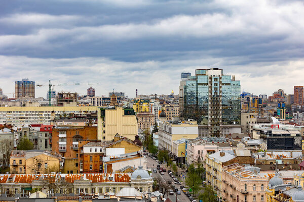 Киев, Украина - 24 апреля 2023 года: Улицы города Киева
