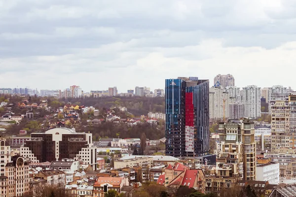 Kyjev Ukrajina Dubna 2023 Ulice Města Kyjeva Budovu Obchodního Centra — Stock fotografie