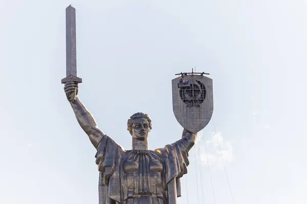 Kiev Oekraïne Augustus 2023 Een Uitzicht Het Moederland Monument Verwijdering — Stockfoto