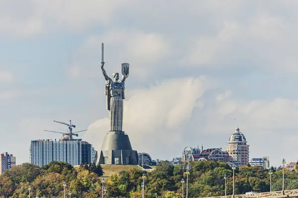 Moeder Moederland Standbeeld Gewijd Grote Patriottische Oorlog Kiev Oekraïne — Stockfoto