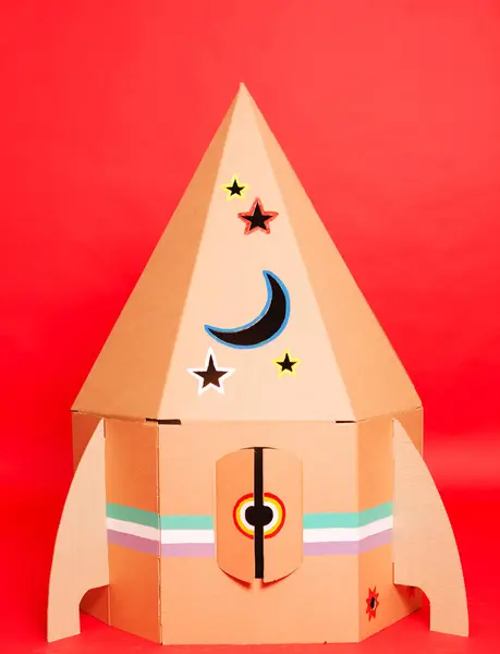 Cardboard Space Rocket Concept Image — Stock Photo, Image