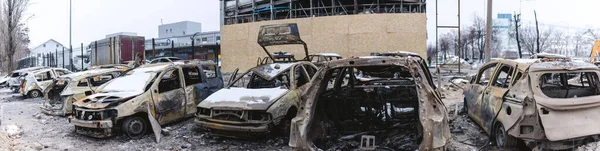 Киев Украина Января 2024 Года Сгоревшие Гражданские Автомобили После Ракетной — стоковое фото