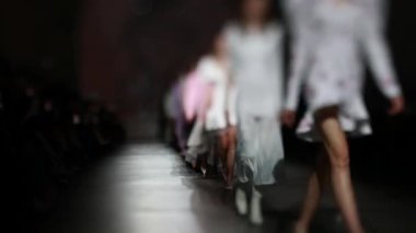 Odak dışı moda pist. Görüntü arka plan.