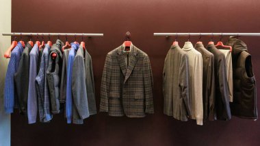 erkek giyim ile lüks mağaza