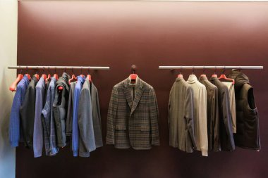 erkek giyim ile lüks mağaza