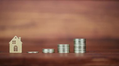 Para paraları ve evler. İpotek kredisi, ev satın alma ya da daha büyük bir eve taşınma.. 