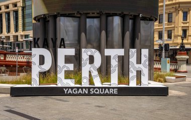 Yagan Meydanı, Perth, Avustralya, Ocak 2020 'de İkonik Perth İşareti